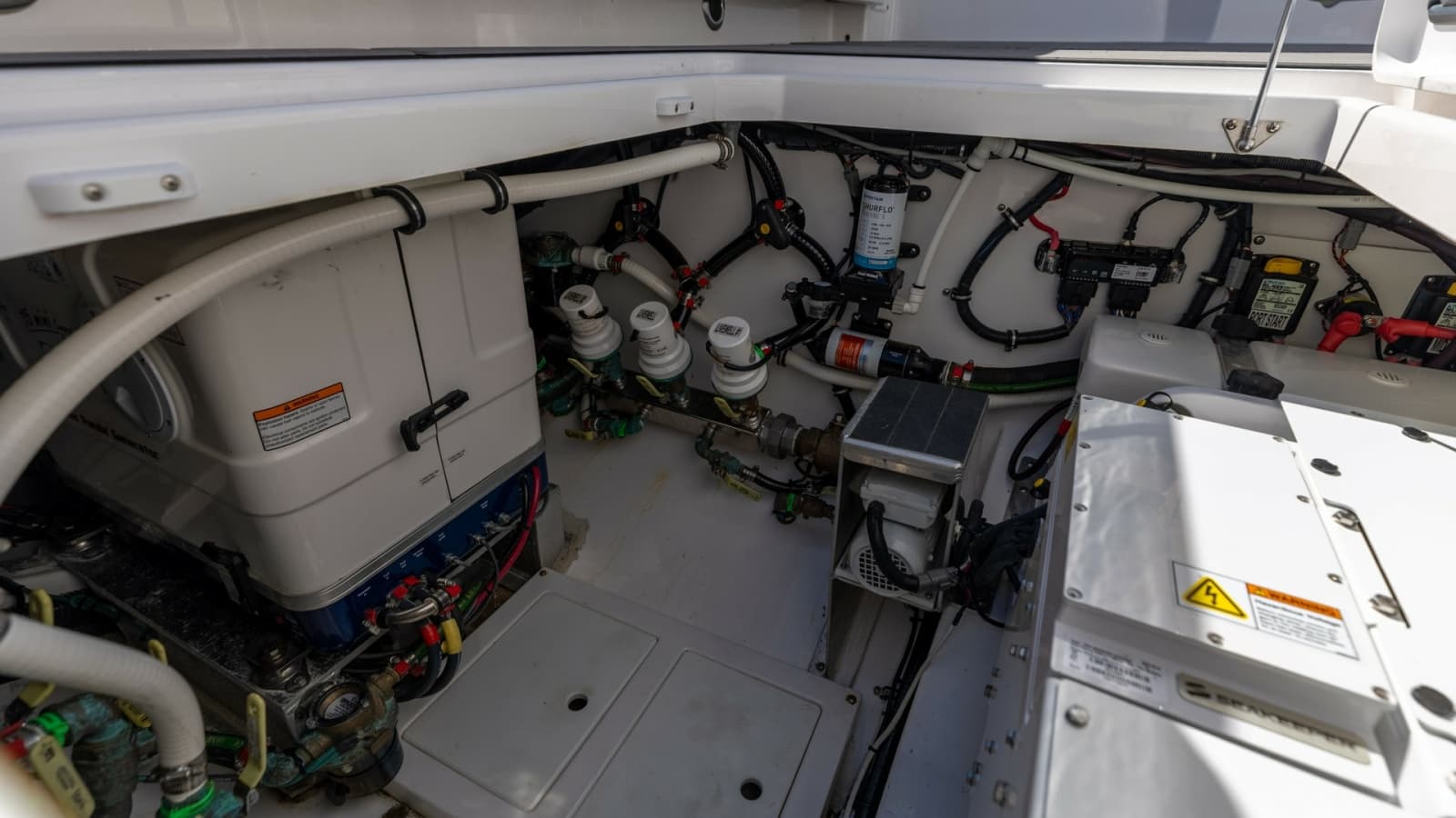 2024 Everglades 455 Center Console - Photo 34