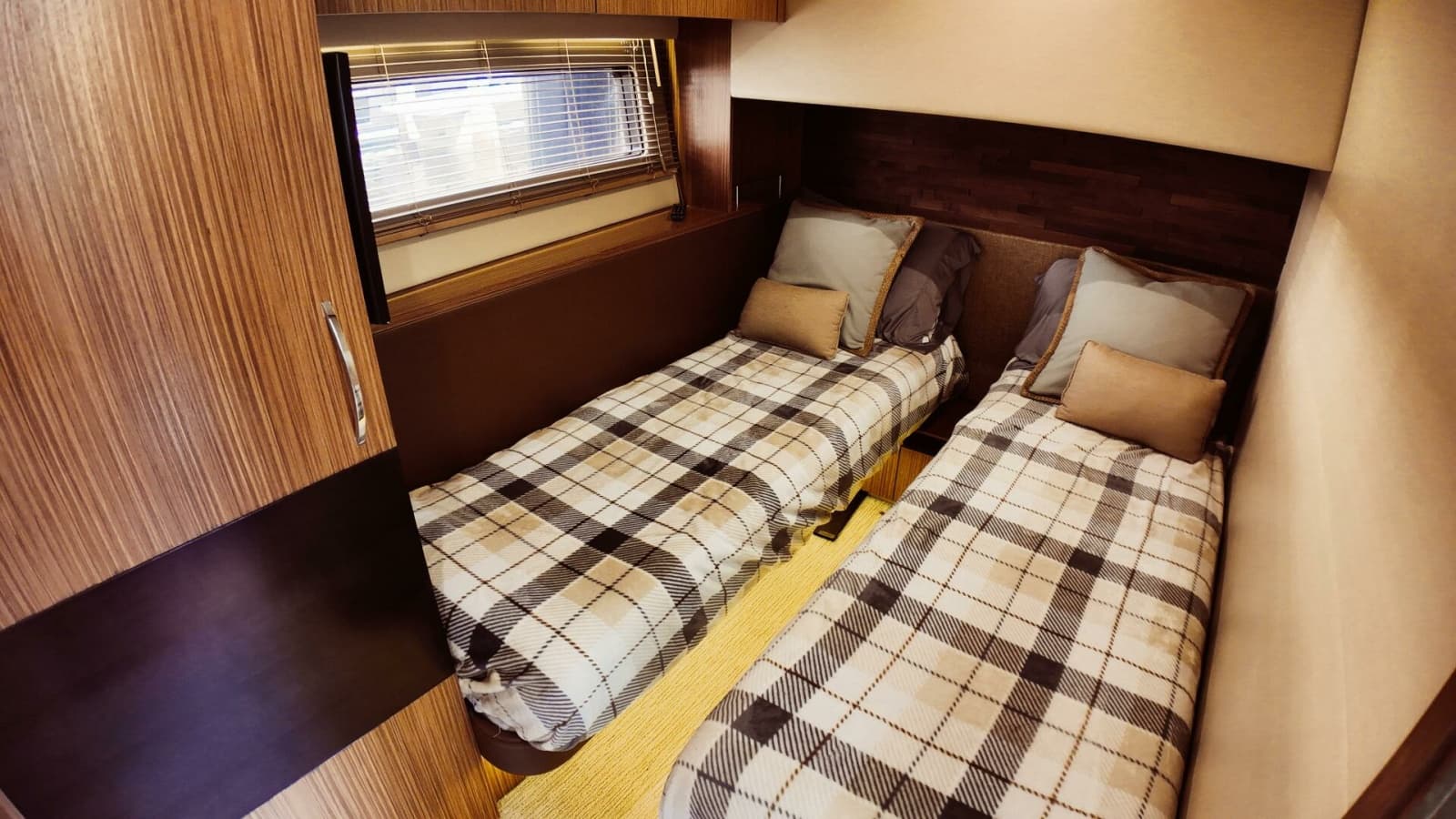 2016 Sea Ray L590 Fly - Photo 16