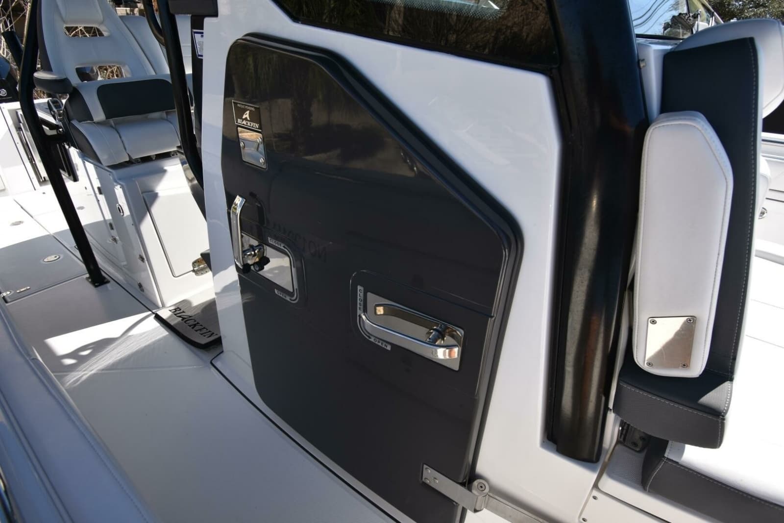 2021 Blackfin 332 - Photo 24