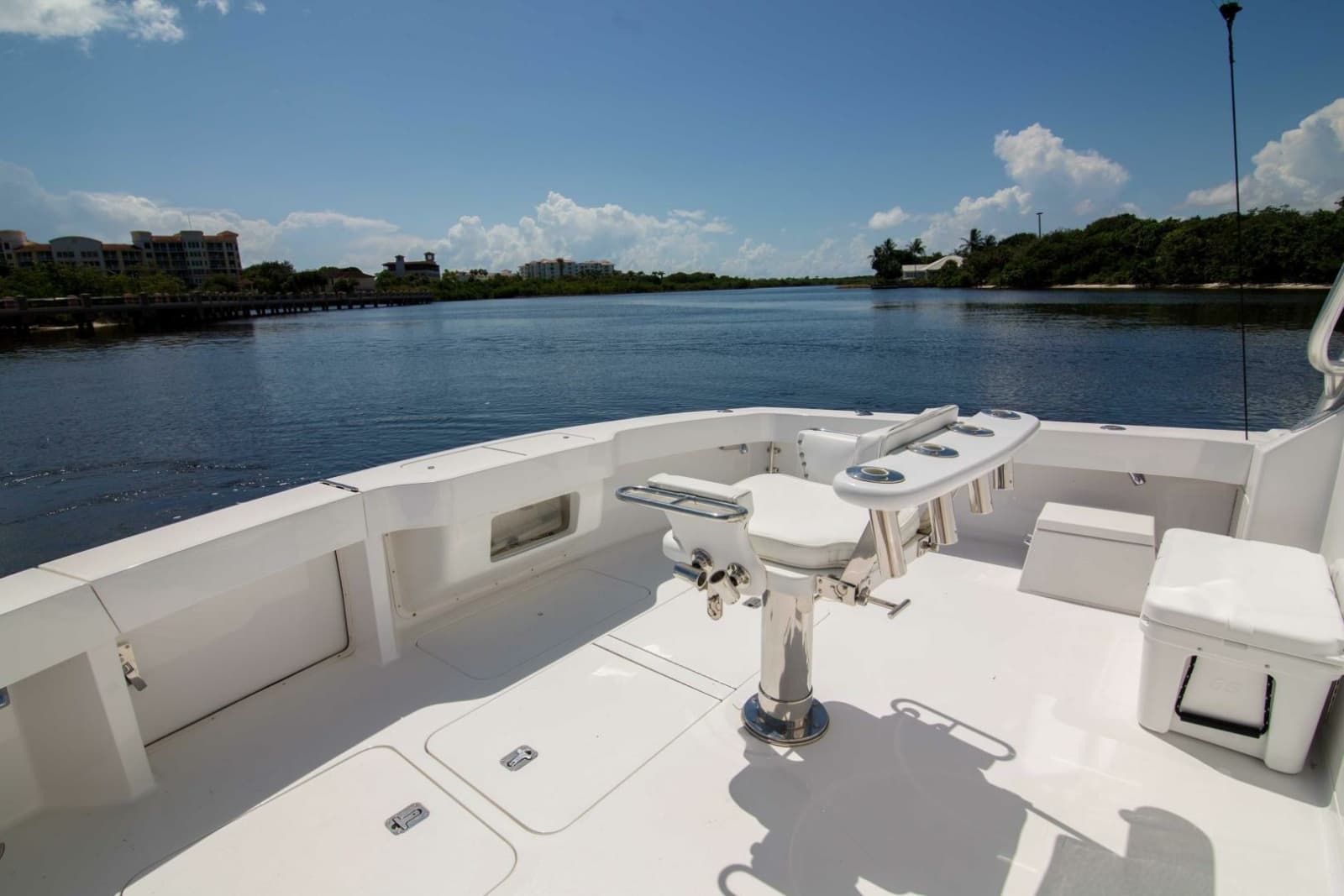 2001 Viking 50 Express - Photo 42