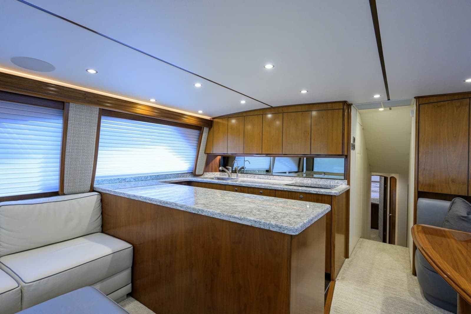 2021 Viking 58 Convertible - Photo 5