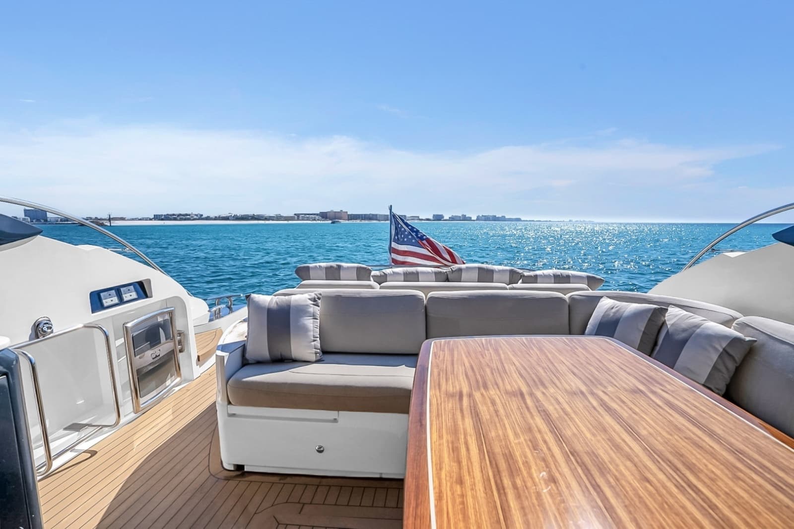 2016 Princess V58 - Photo 60