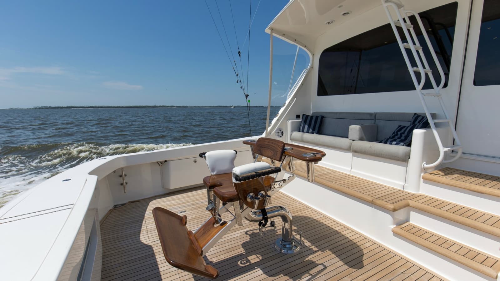2007 Viking 64 Enclosed Bridge - Photo 39