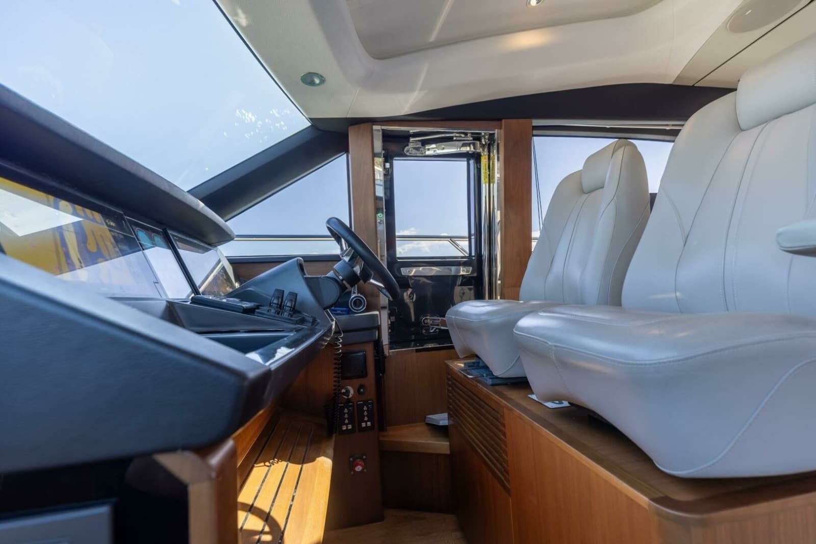 2019 Princess S65 - Photo 19