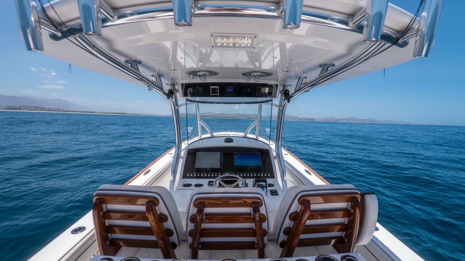 2022 Valhalla Boatworks V-37 - Photo 2