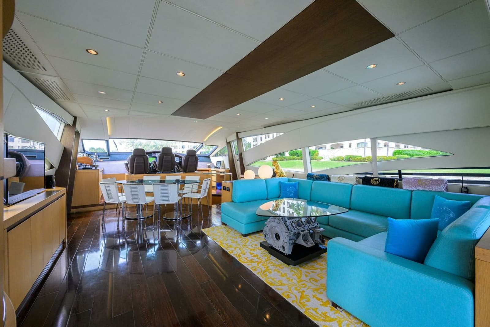 2009 Pershing 90 Express - Photo 8