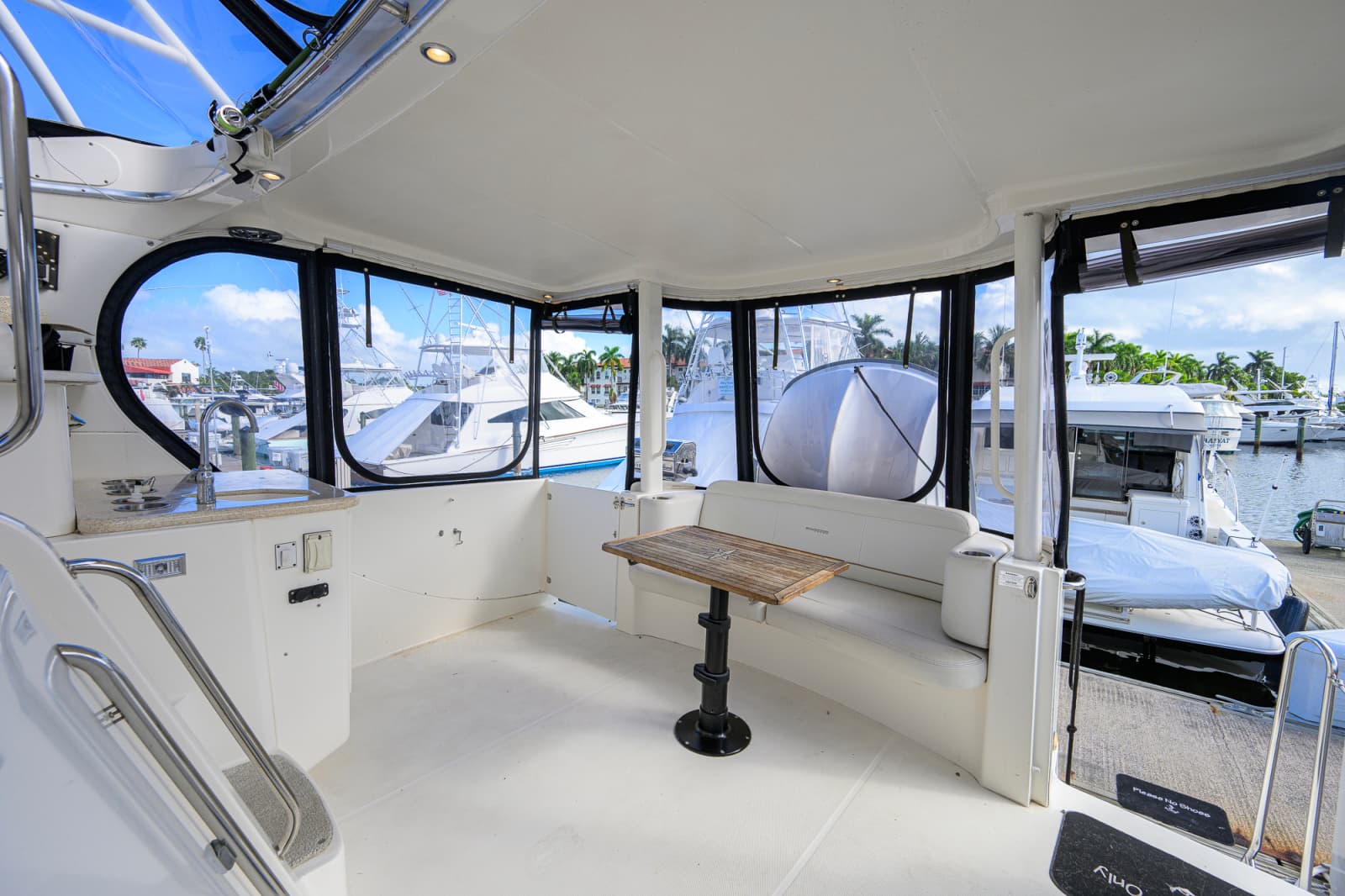 2005 Silverton 39 Motor Yacht - Photo 22