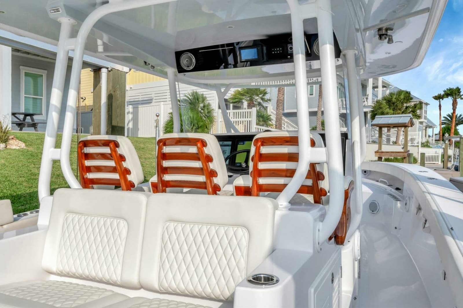 2023 Jupiter 43 Center Console - Photo 23