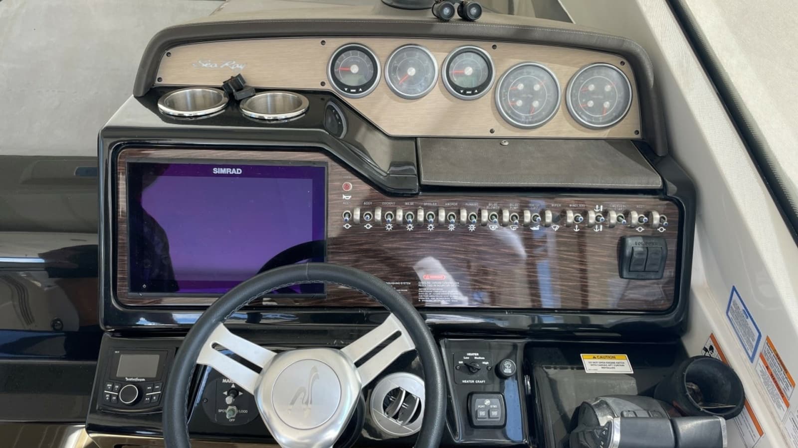 2018 Sea Ray Sundancer 350 - Photo 3