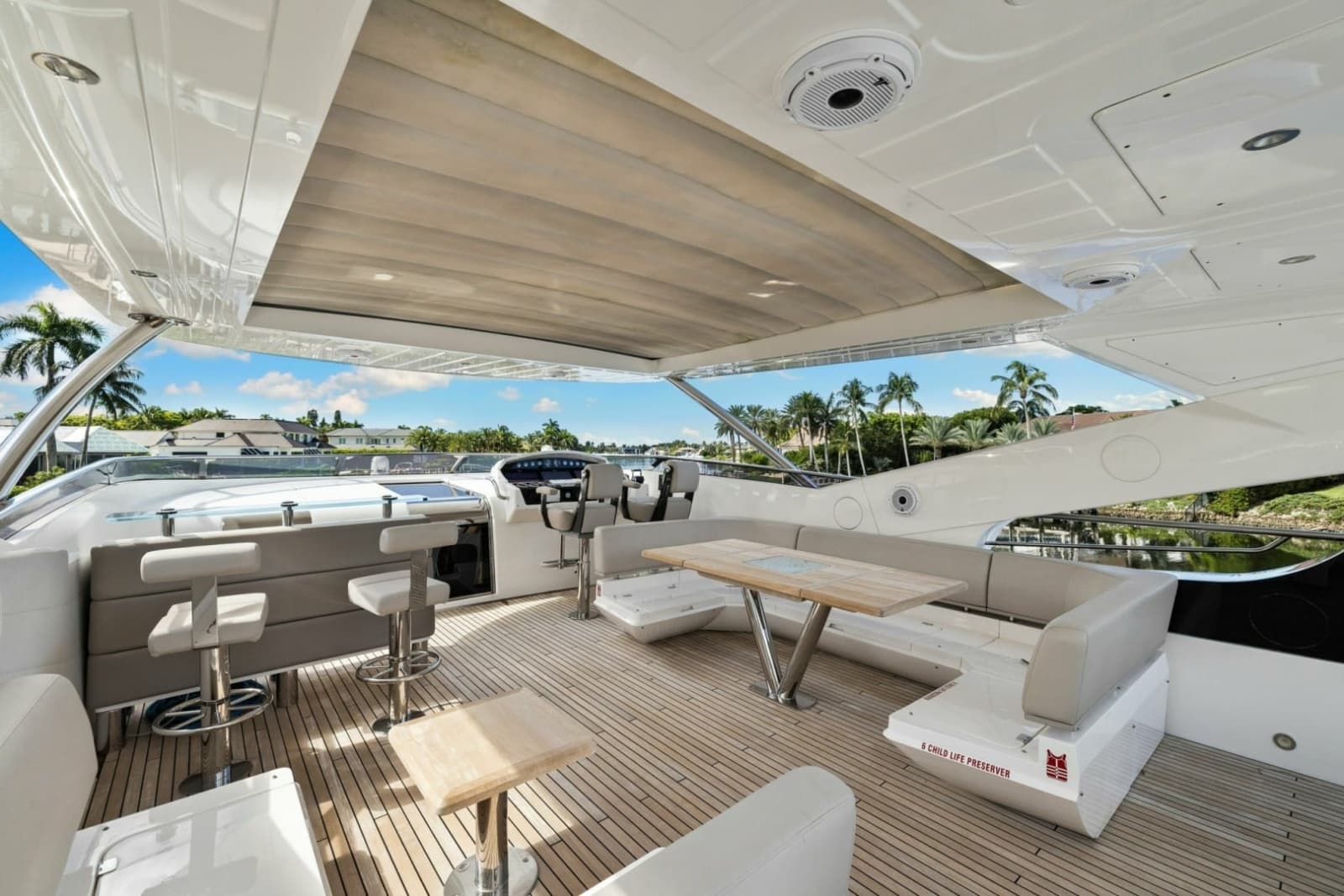 2018 Sunseeker 95 Motoryacht - Photo 43