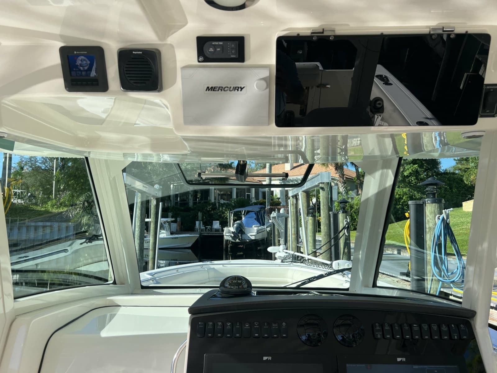 2017 Boston Whaler 380 Outrage - Photo 8