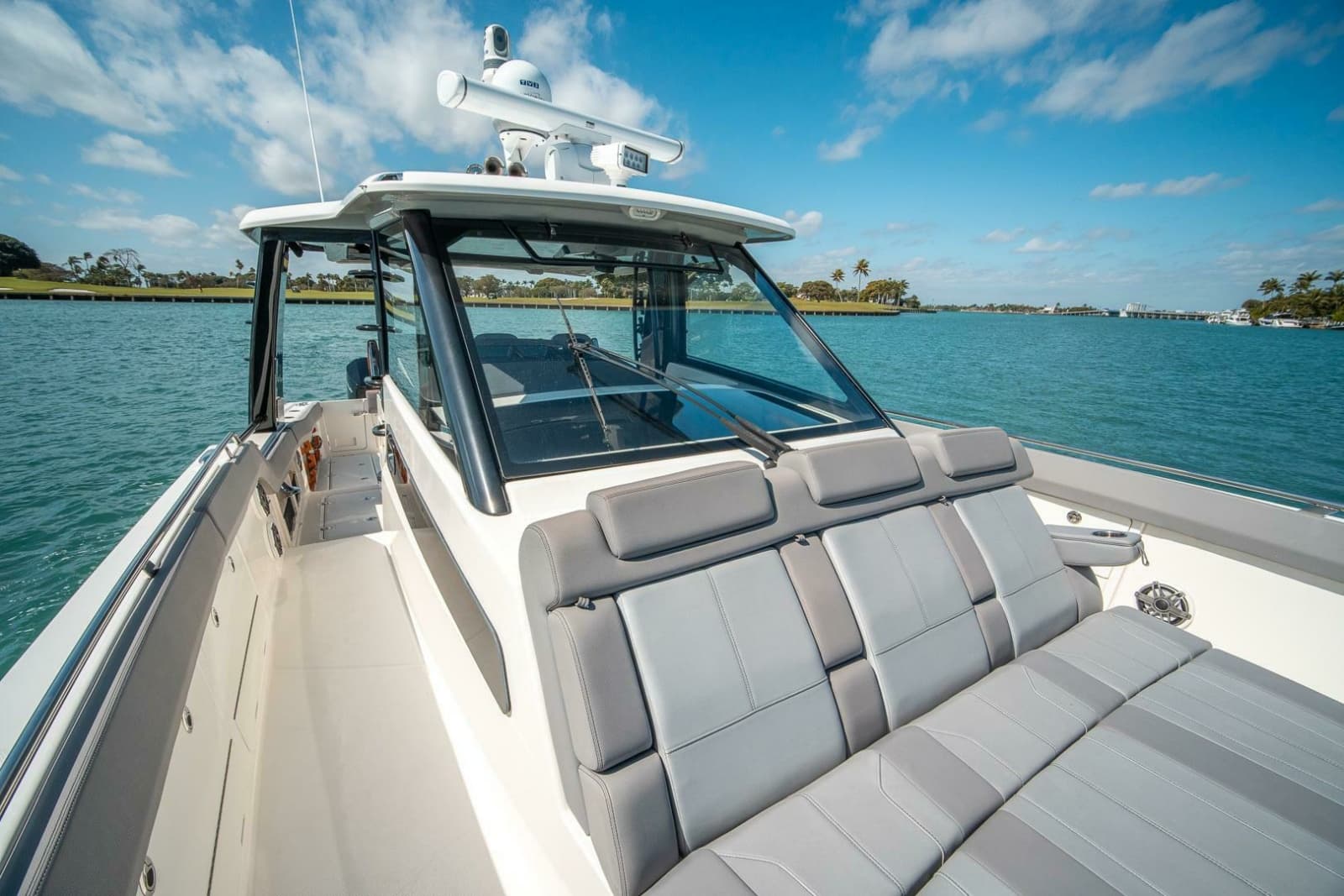 2023 Boston Whaler 420 Outrage - Photo 22