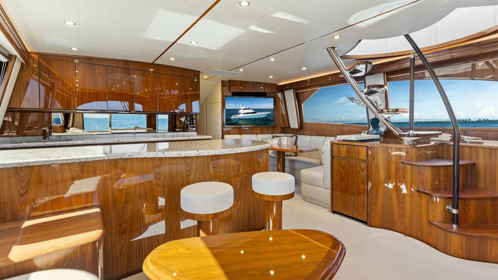 2018 Viking 62 Enclosed Bridge - Photo 23