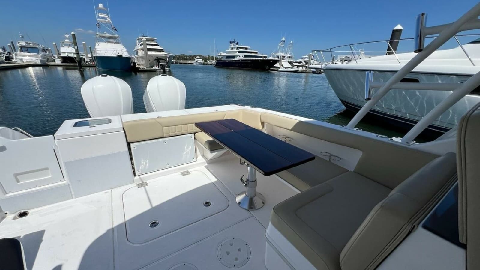 2019 Everglades 340 Dual Console - Photo 20