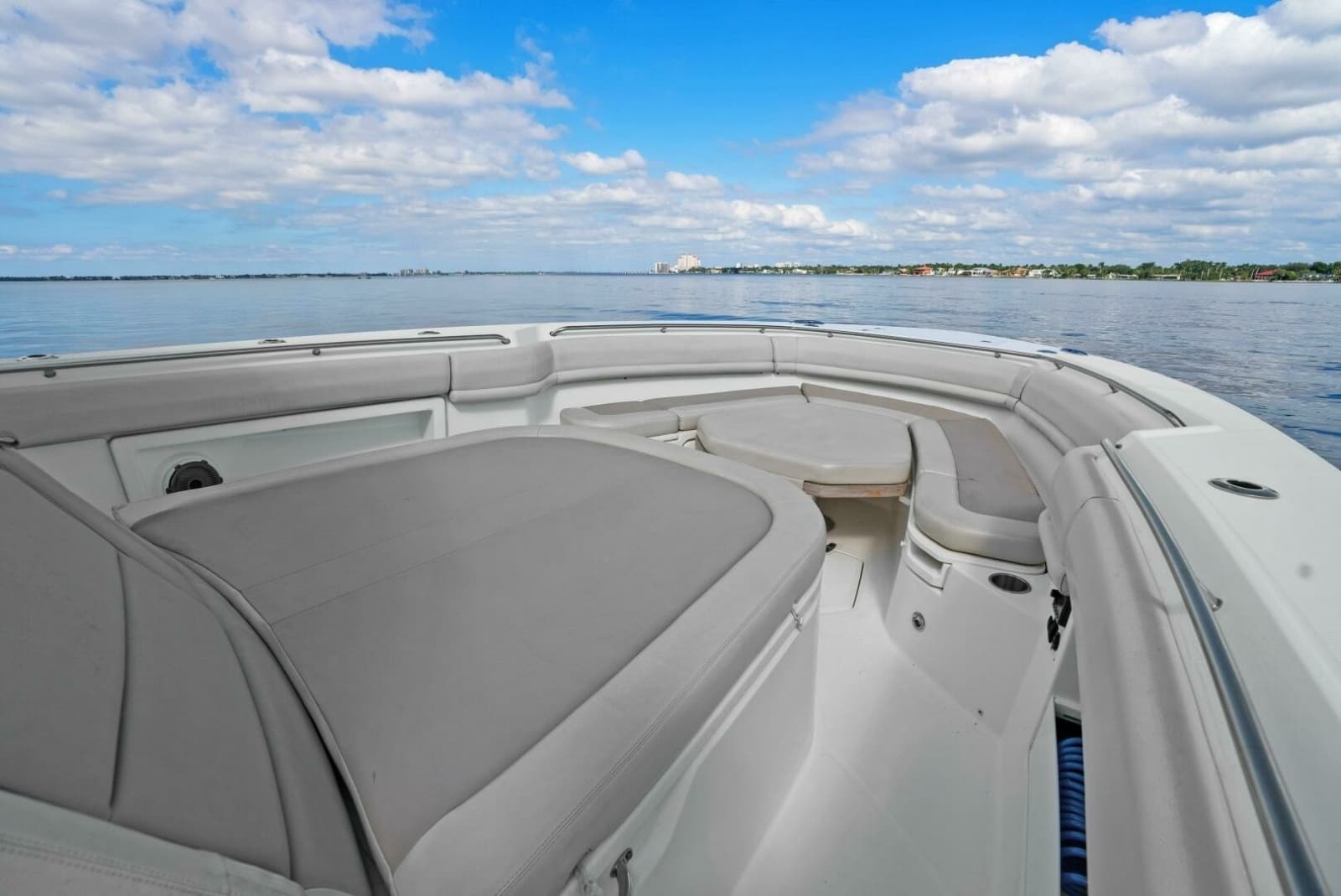 2019 Boston Whaler 380 Outrage - Photo 4