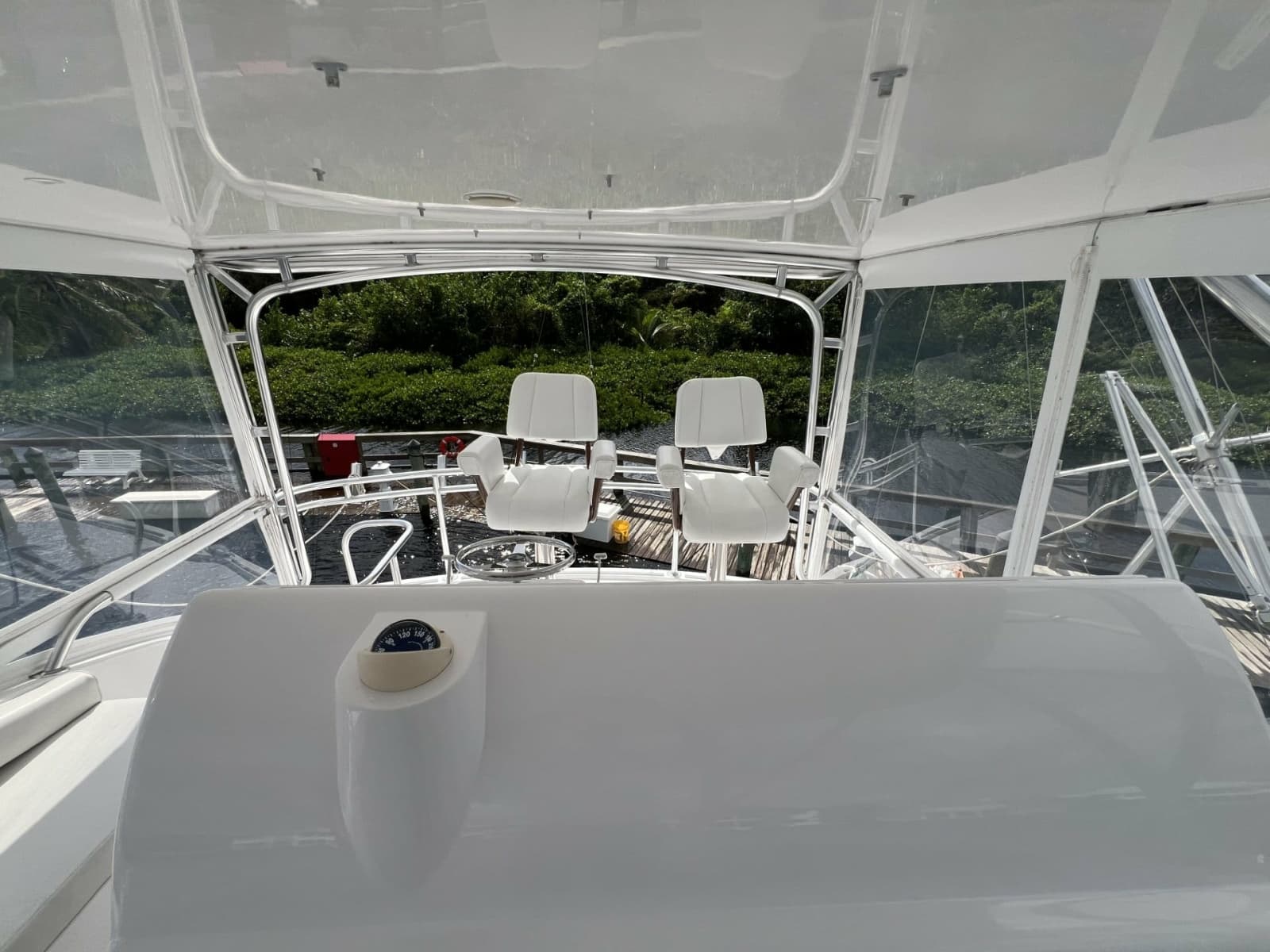 2013 Hatteras GT 54 - Photo 8