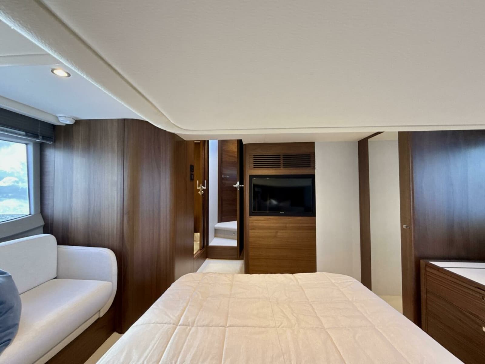2026 Princess F50 - Photo 29