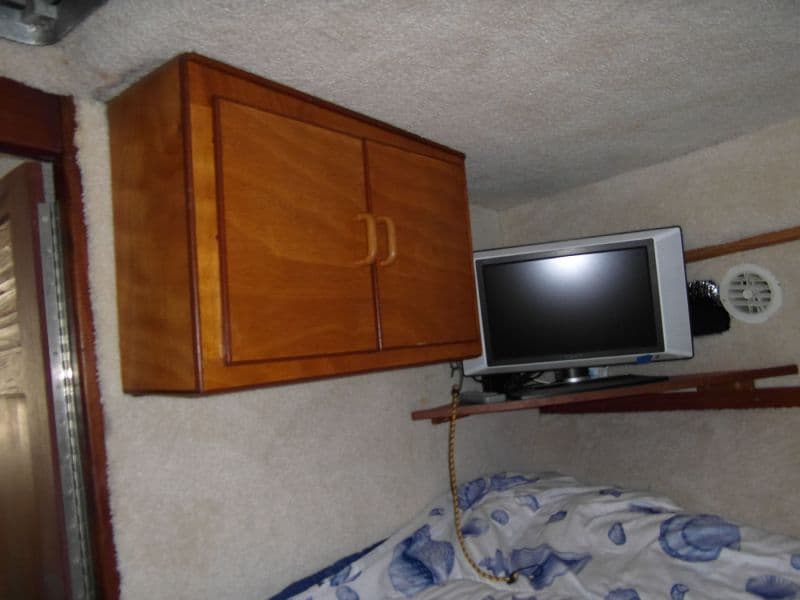 1995 Sportfish Main Cabin Storage and TV