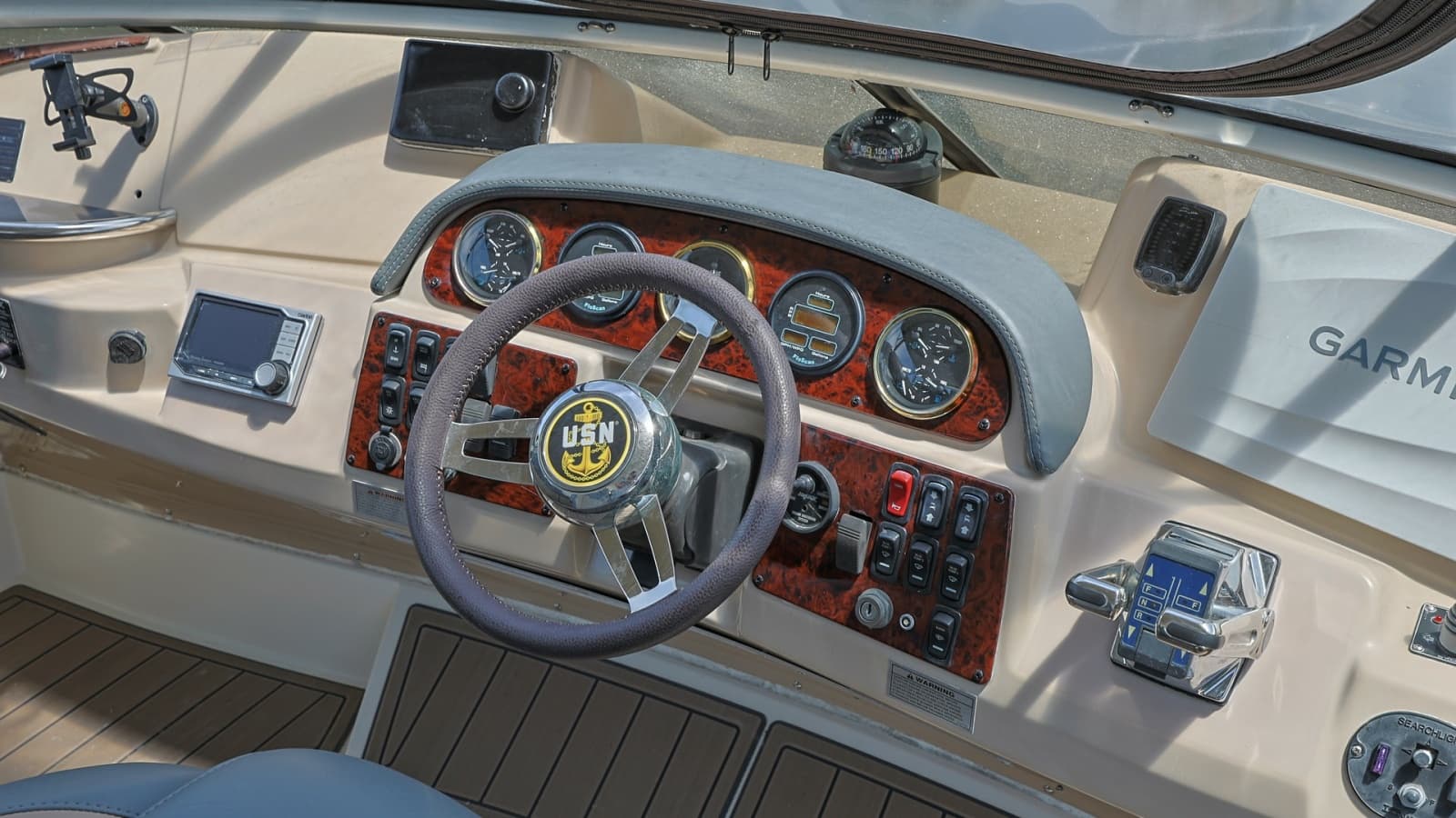 2006 Carver 396 Motor Yacht - Photo 7
