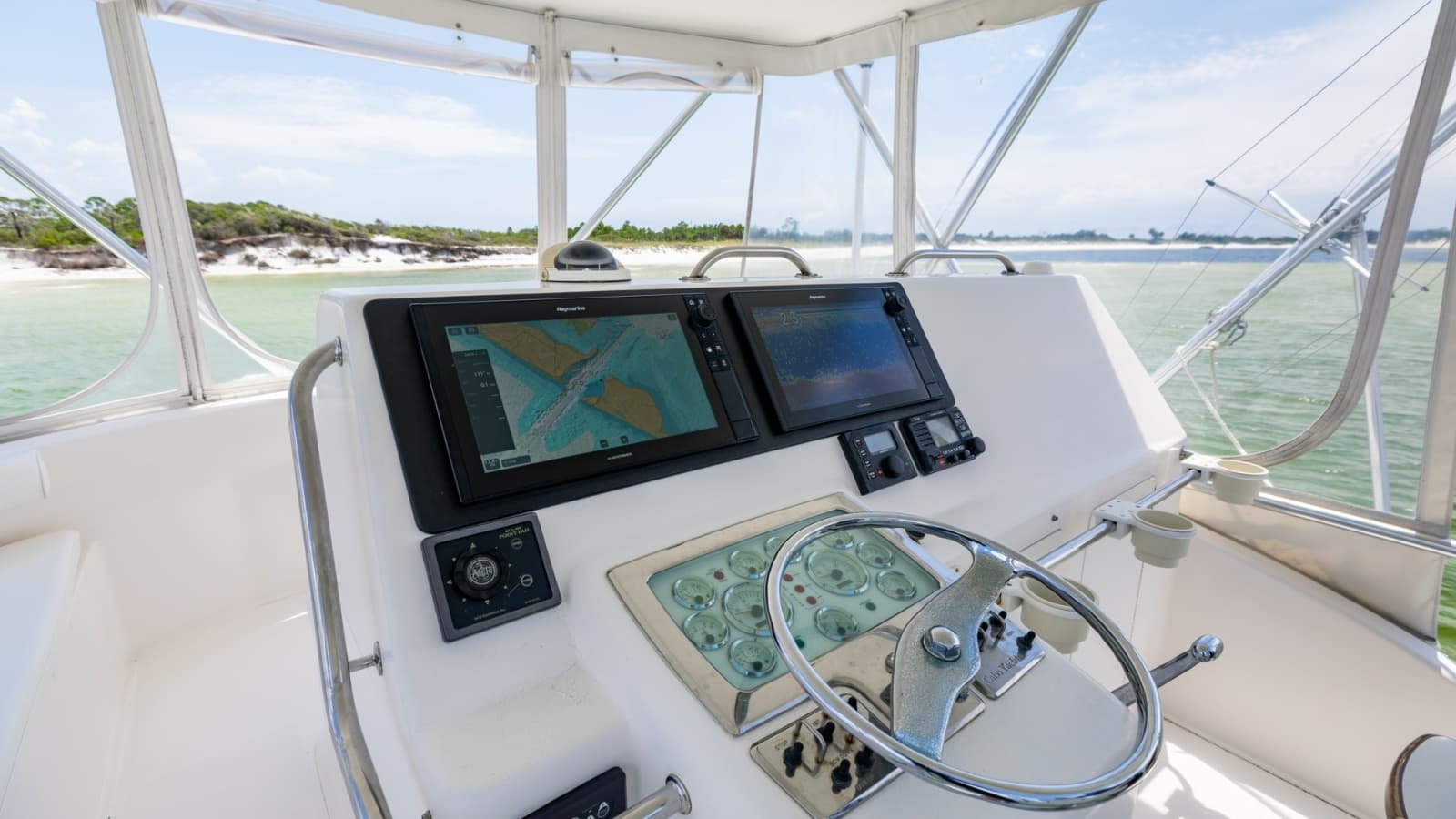 2003 Cabo 43 Convertible - Photo 25