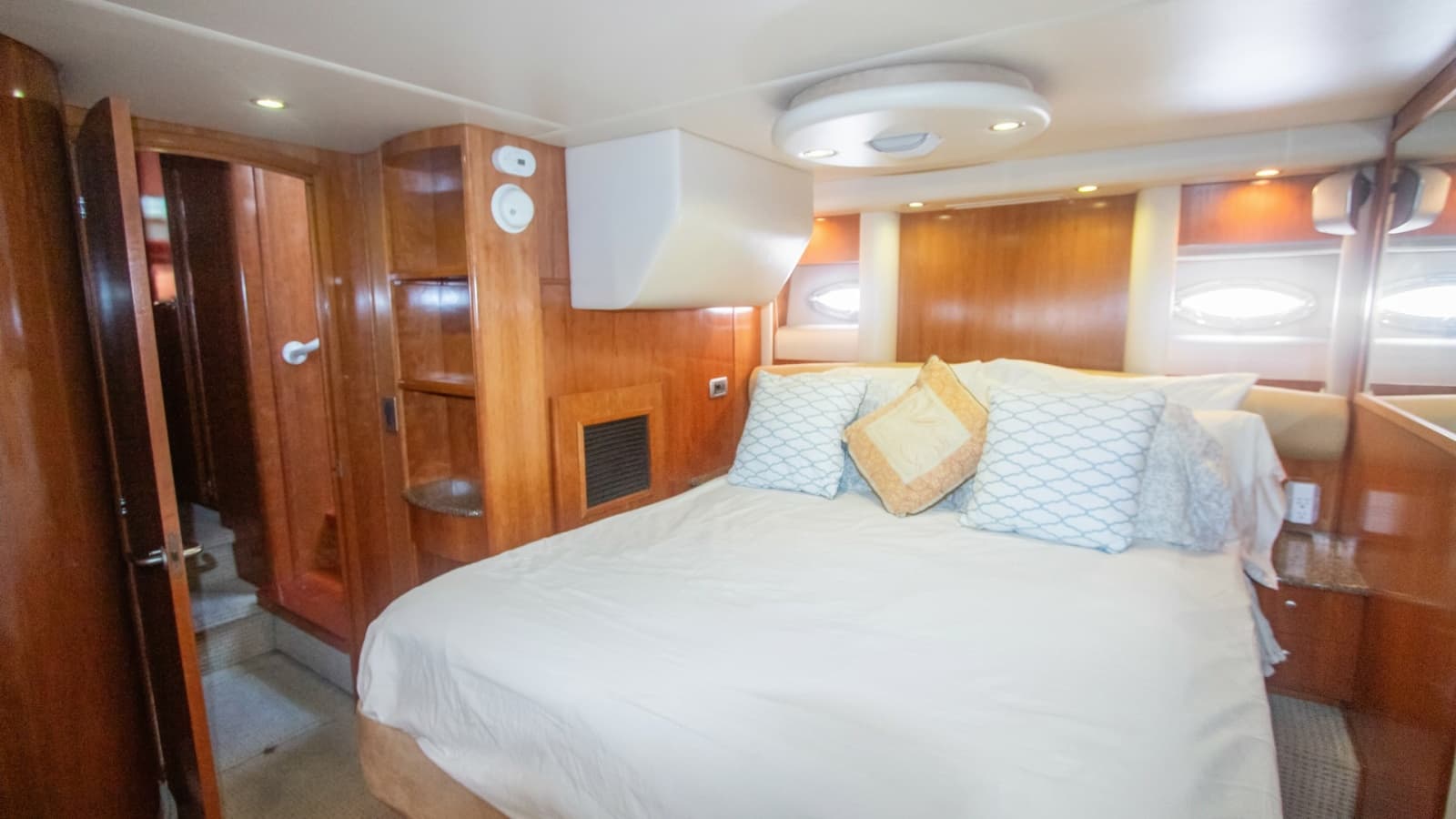 2005 Meridian 540 Pilothouse - Photo 5