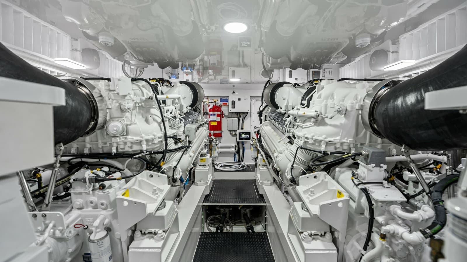 2024 Viking 68 Convertible - Photo 35