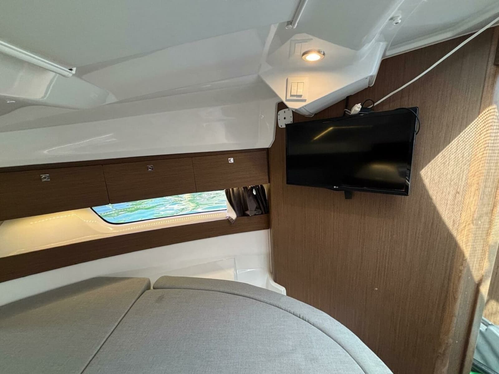 2020 Jeanneau NC895 - Photo 10