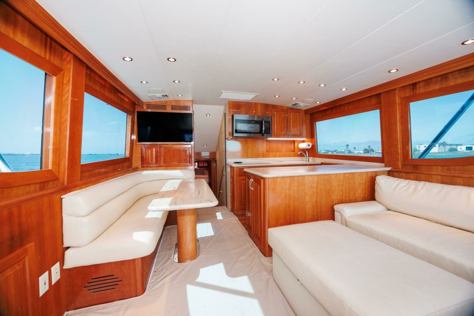 2002 Hatteras 50 Convertible - Photo 9