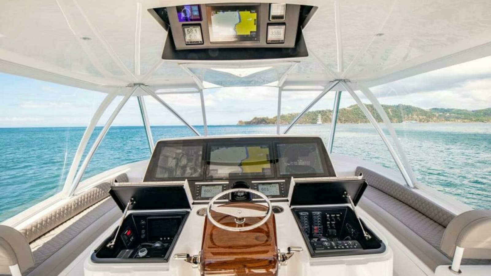 2023 Viking 64 Convertible - Photo 2