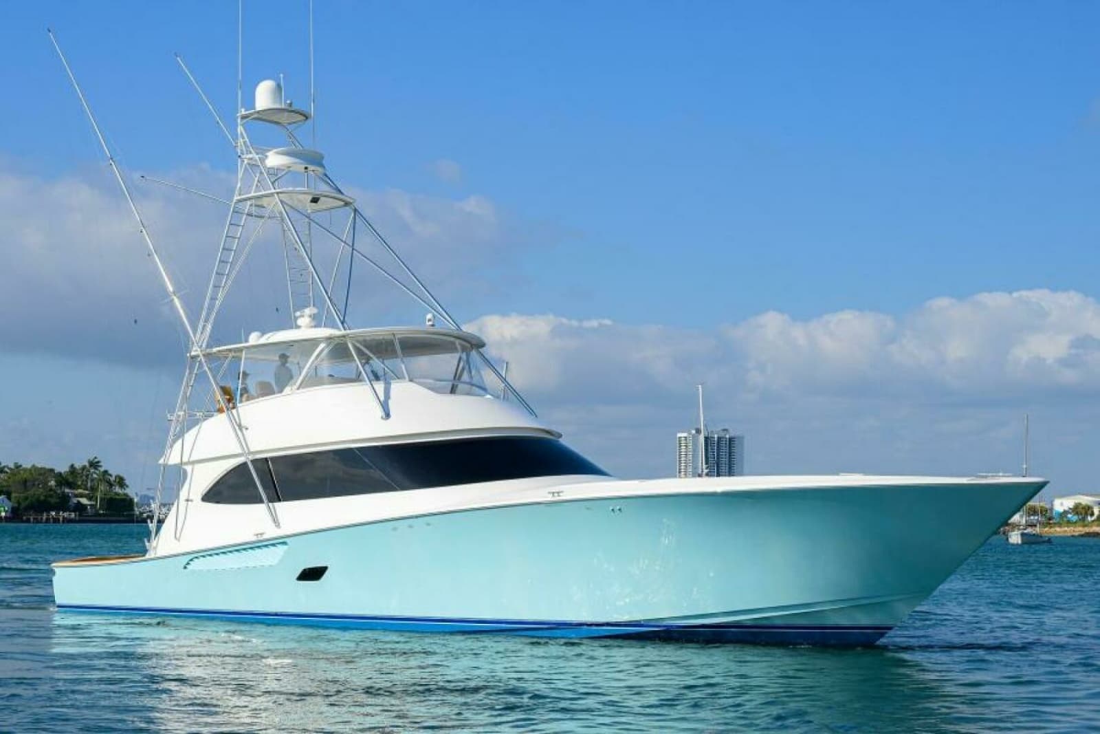 2013 Viking 82 Convertible - Photo 54
