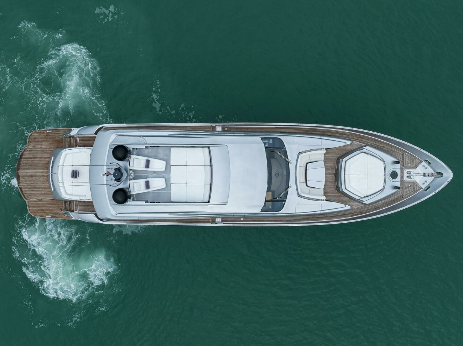 2009 Pershing 90 Express - Photo 6