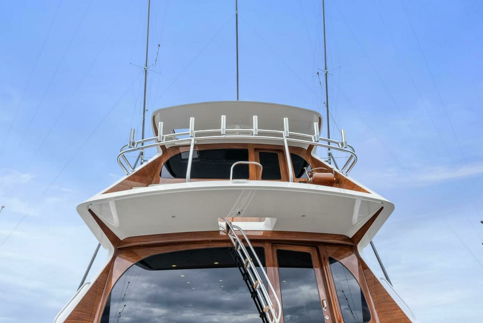 2022 Viking 68 Enclosed Bridge - Photo 51