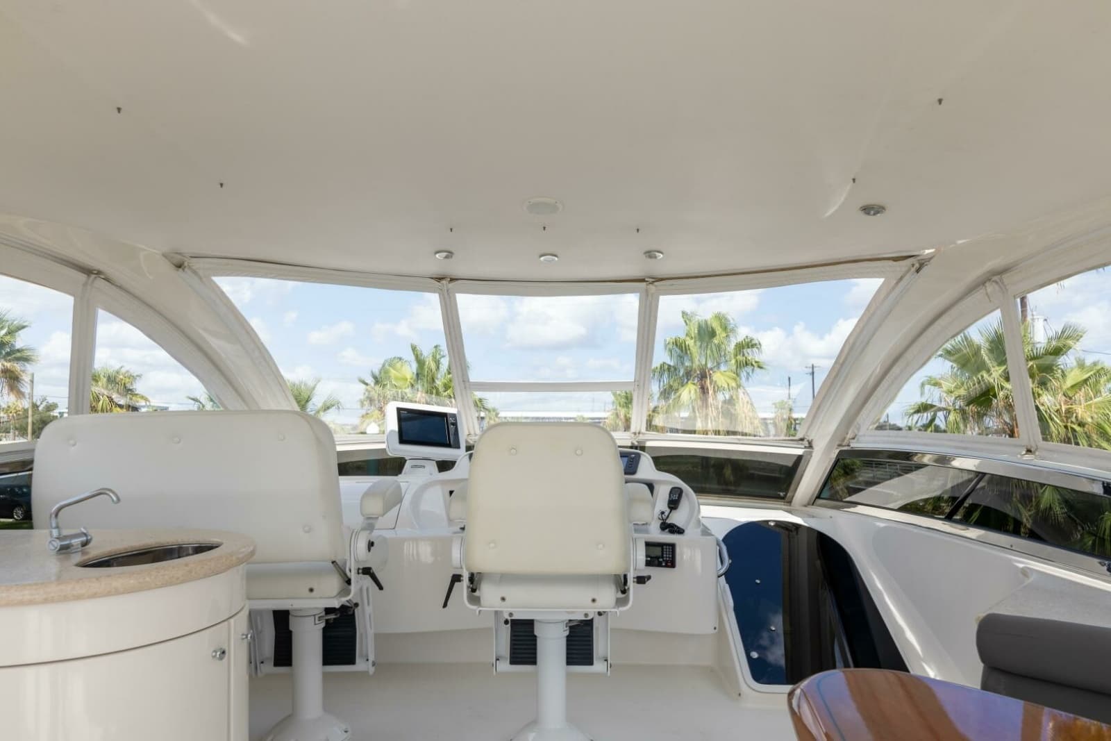 2007 Lazzara Yachts 74 Motor Yacht - Photo 185
