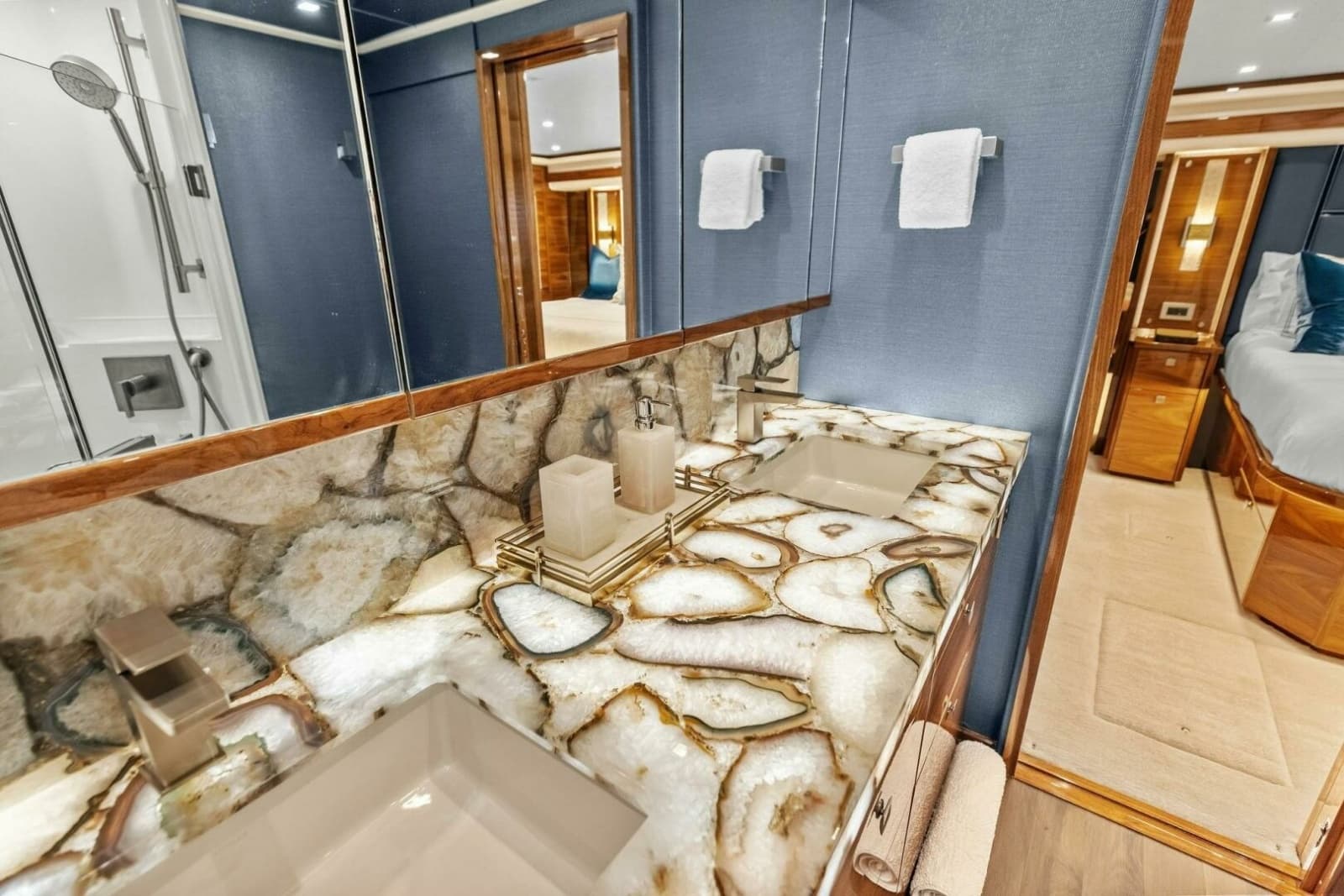 2026 Viking 82 Convertible - Photo 101