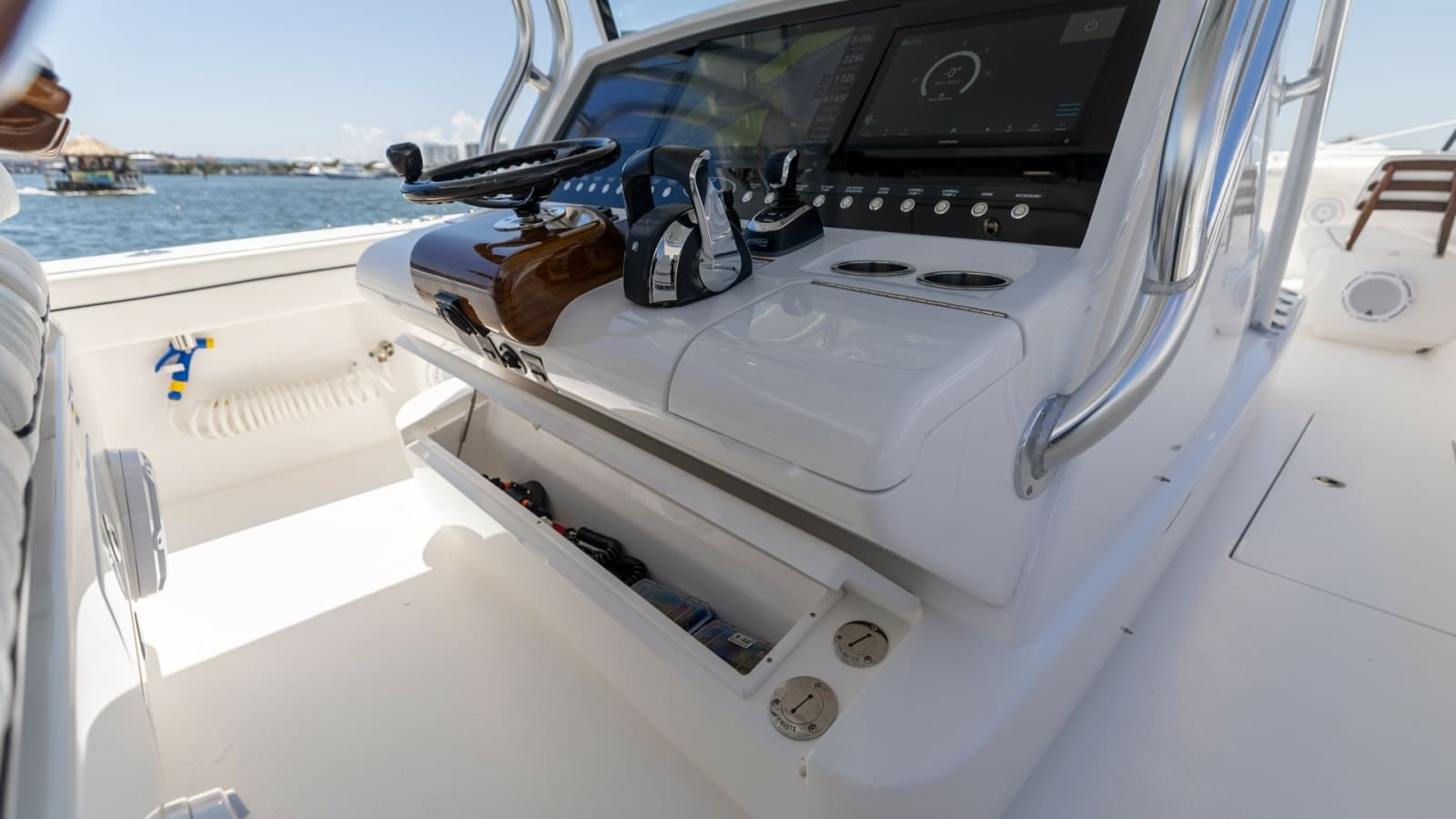 2025 Valhalla Boatworks V-41 Center Console - Photo 22
