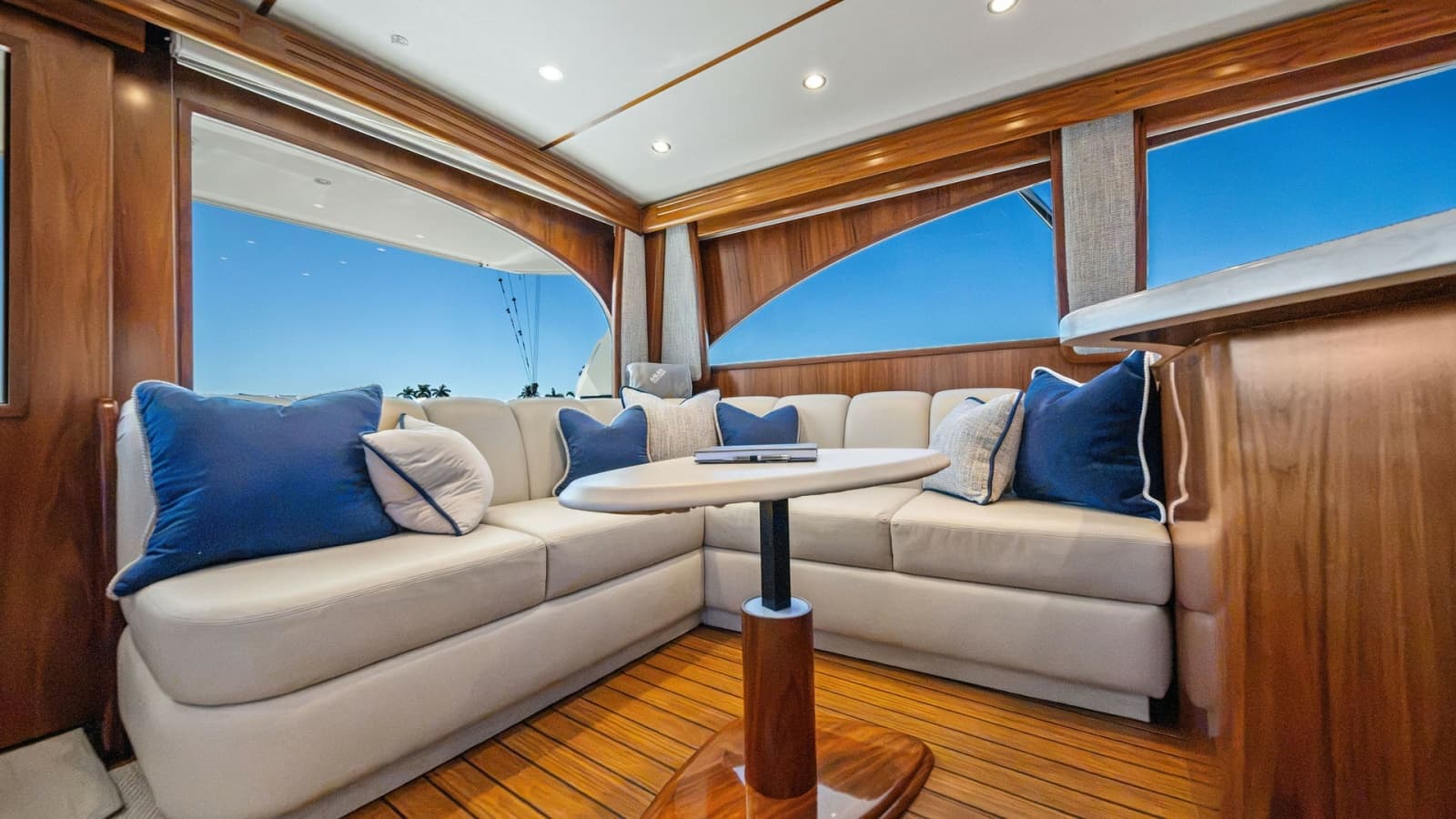 2021 Viking 54 Convertible - Photo 7