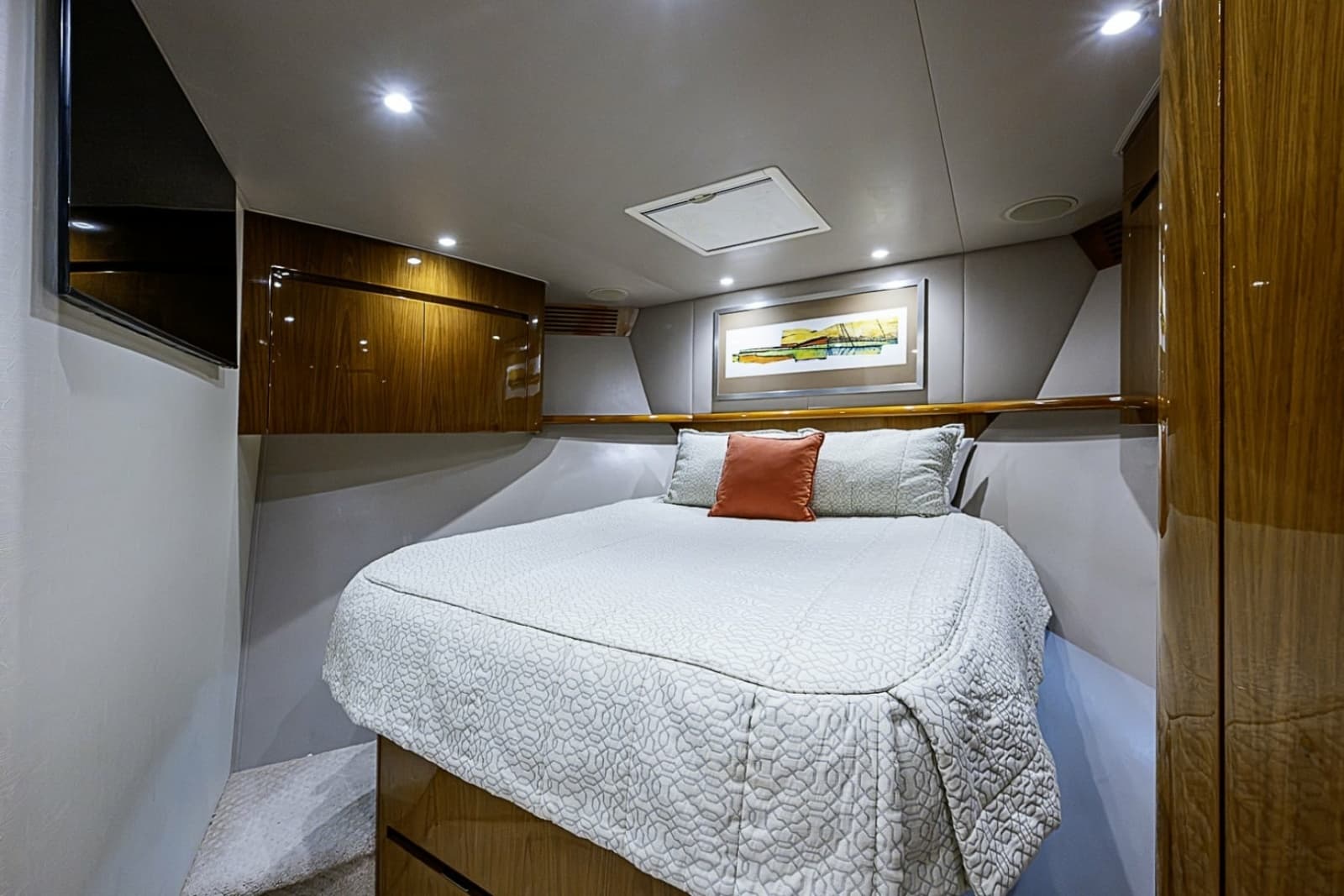 2011 Viking 76 Enclosed Bridge - Photo 70