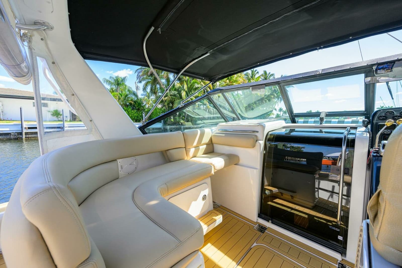 2002 Tiara Yachts 3100 LE - Photo 13