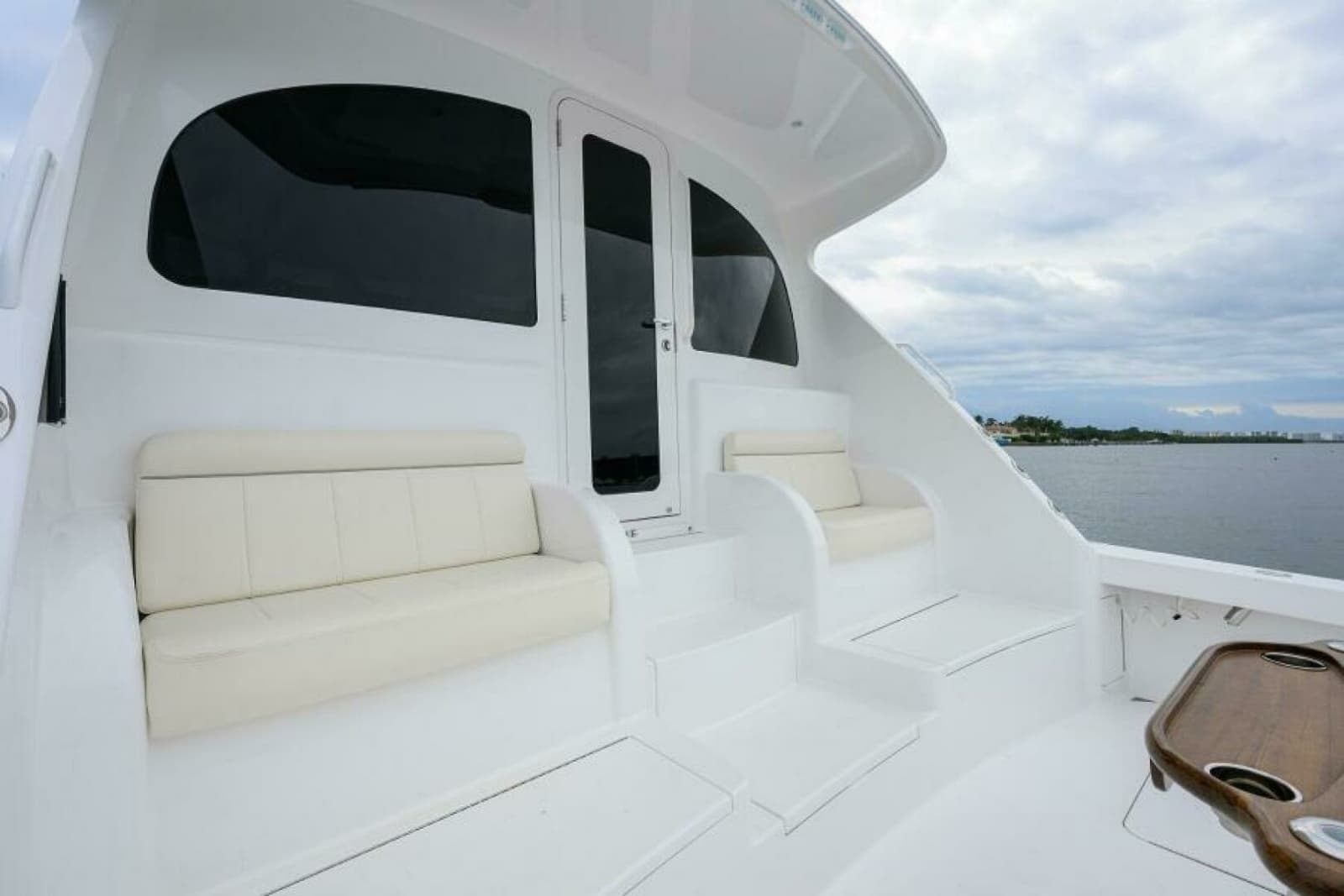 2024 Viking 54 Sport Coupe - Photo 22