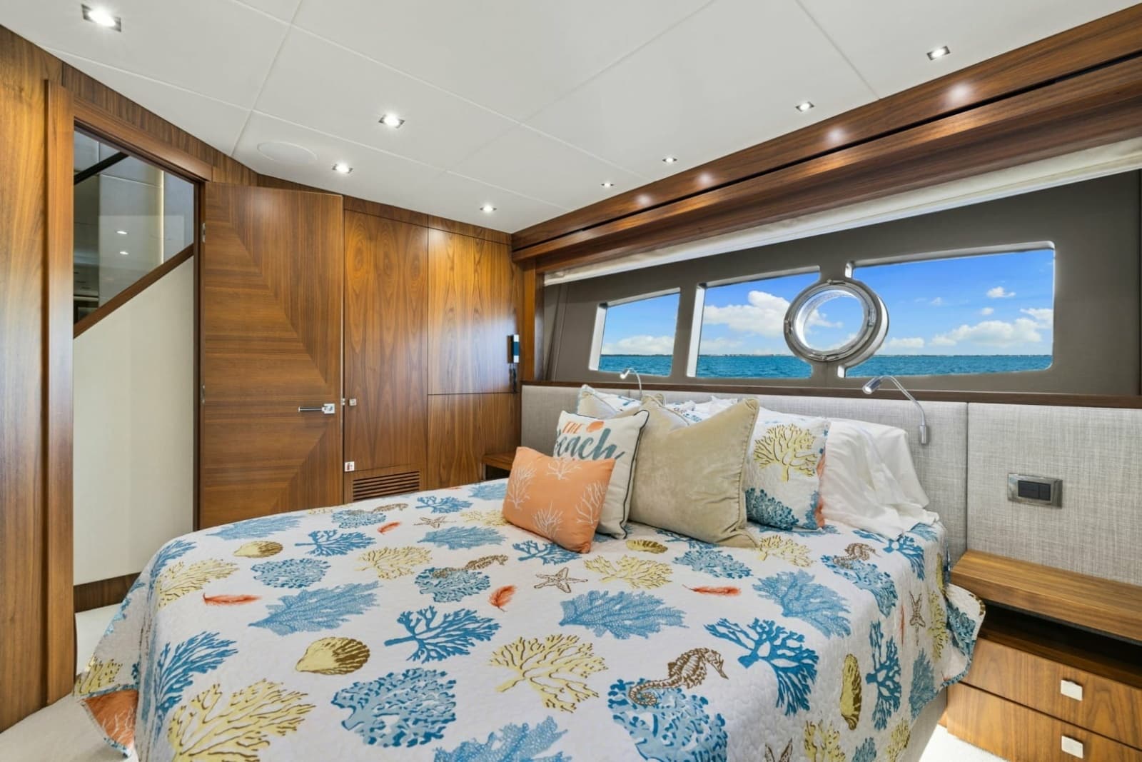2018 Sunseeker 95 Motoryacht - Photo 20