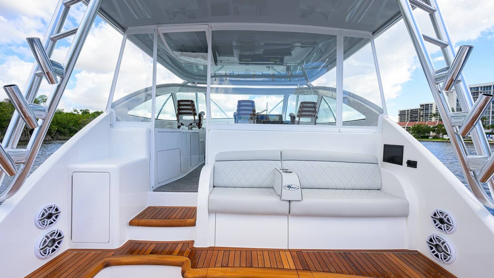 2022 Viking 44 Open - Photo 25