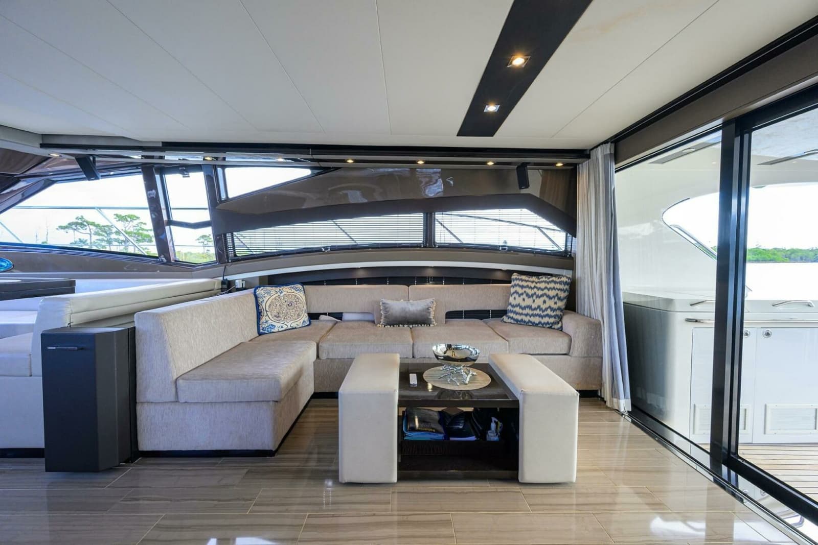2016 Marquis 660 Sport Yacht - Photo 3