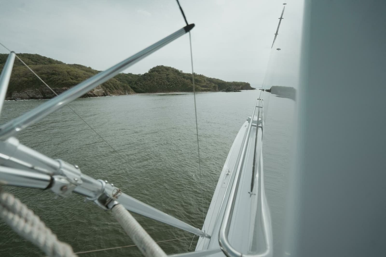 1996 Oceanfast 87 Enclosed Bridge Sportfish - Photo 23