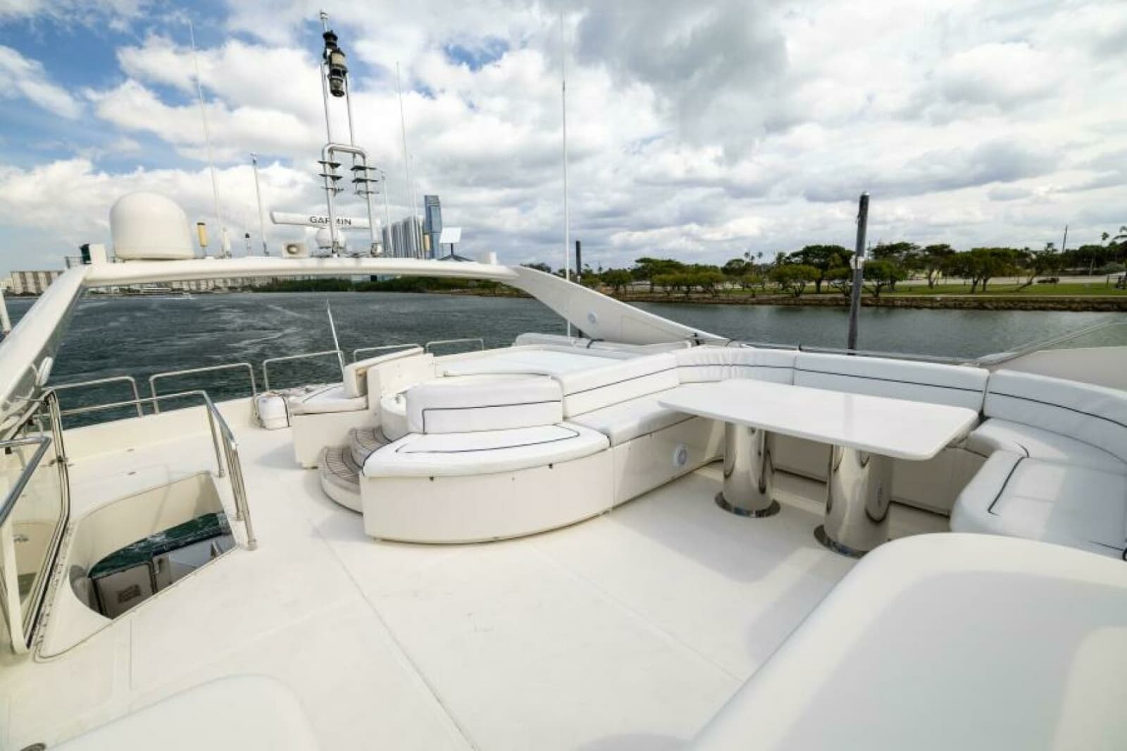 2001 Ferretti Yachts 94 Raised Pilothouse - Photo 37