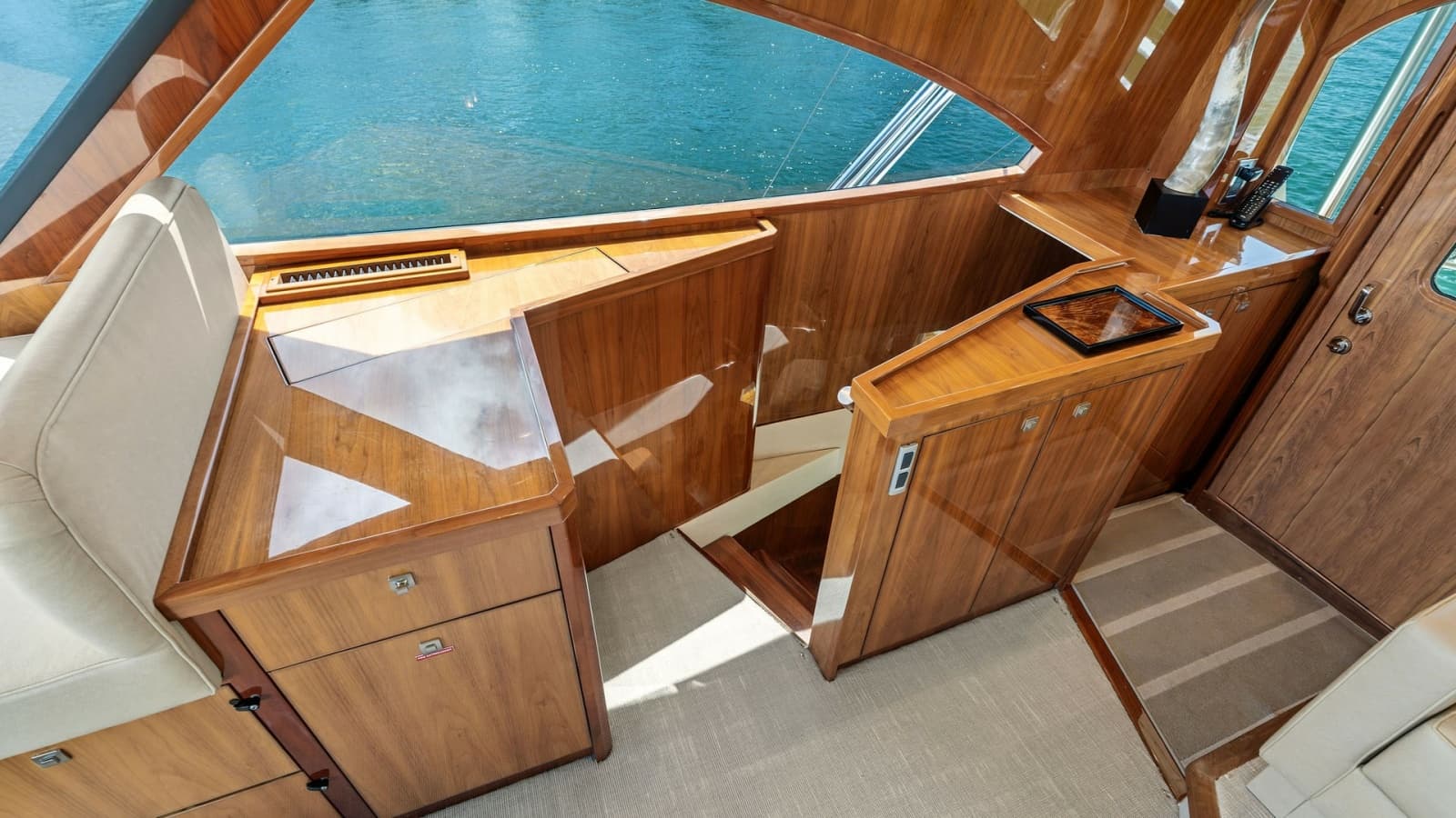 2016 Viking 80 Enclosed Bridge - Photo 93