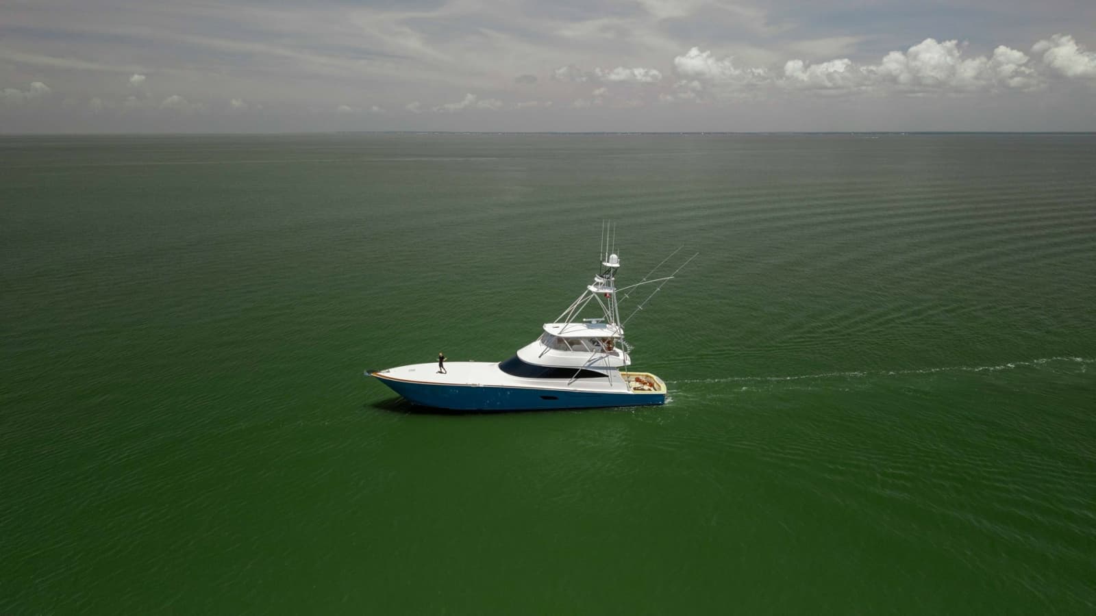 2016 Viking 80 Convertible - Photo 63