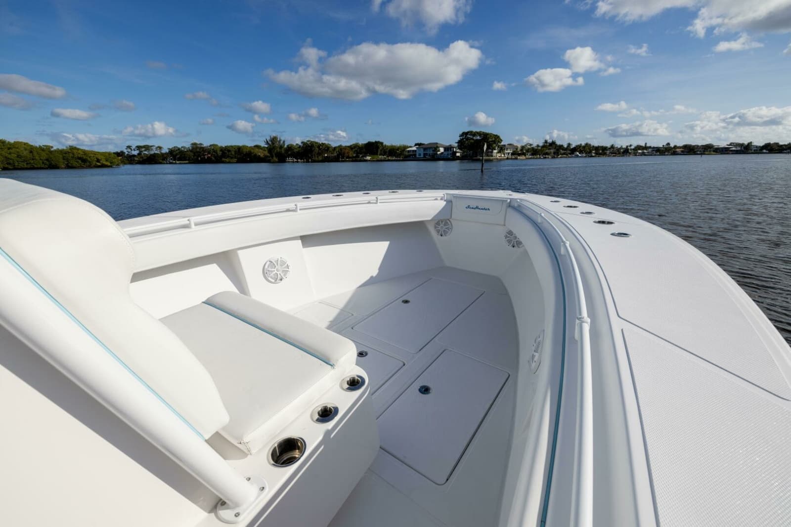 2018 SeaHunter 33 Center Console - Photo 3