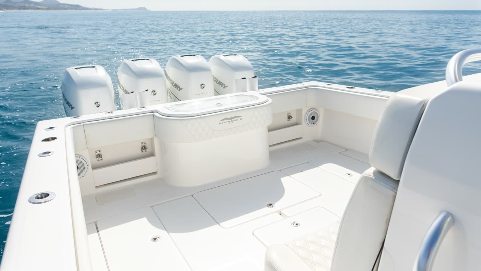 2021 Invincible 42 Center Console - Photo 3