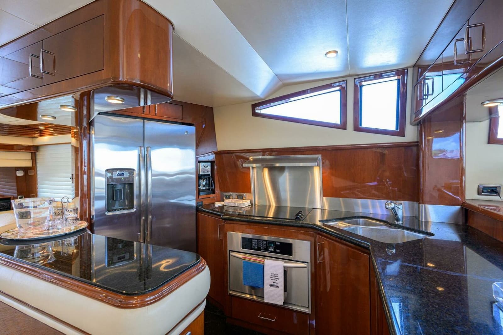 2005 Marquis 65 Motor Yacht - Photo 13