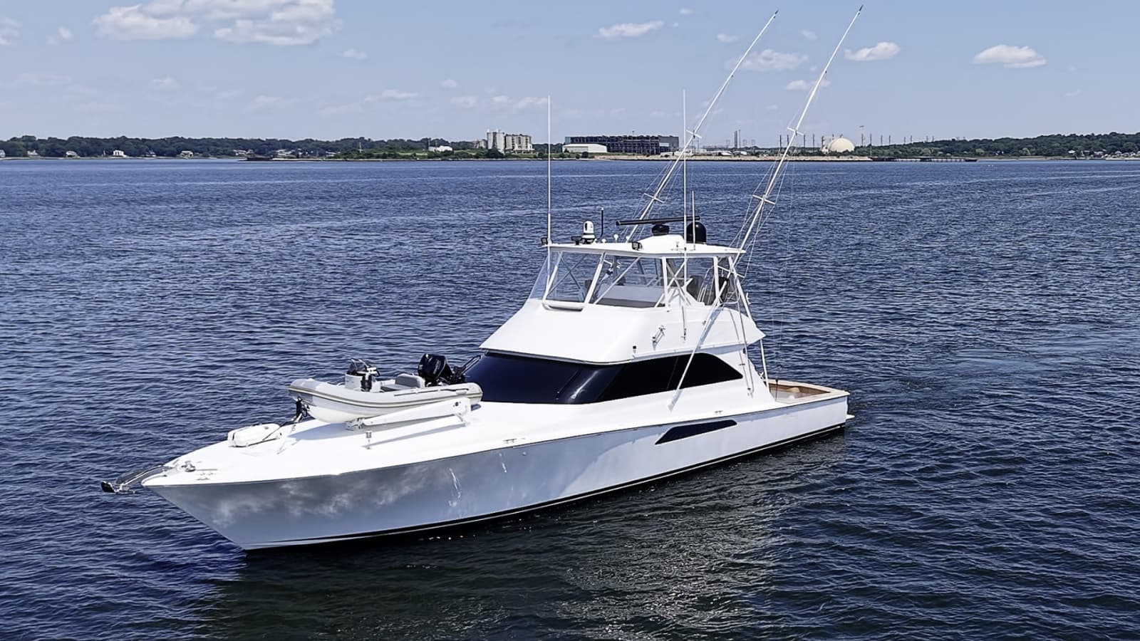 2002 Viking 52 Convertible - Photo 42